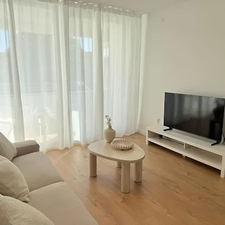 Kalelarga 아파트 *