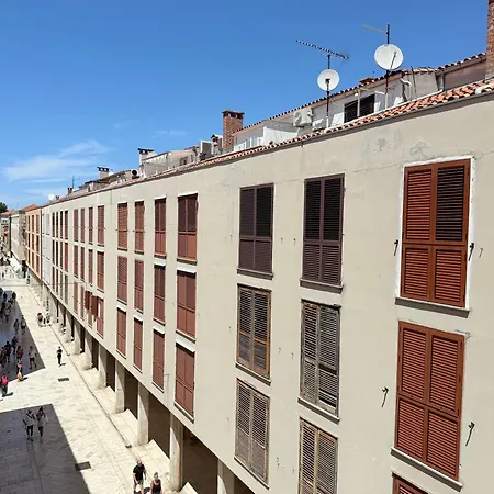 Lägenhet Kalelarga Zadar